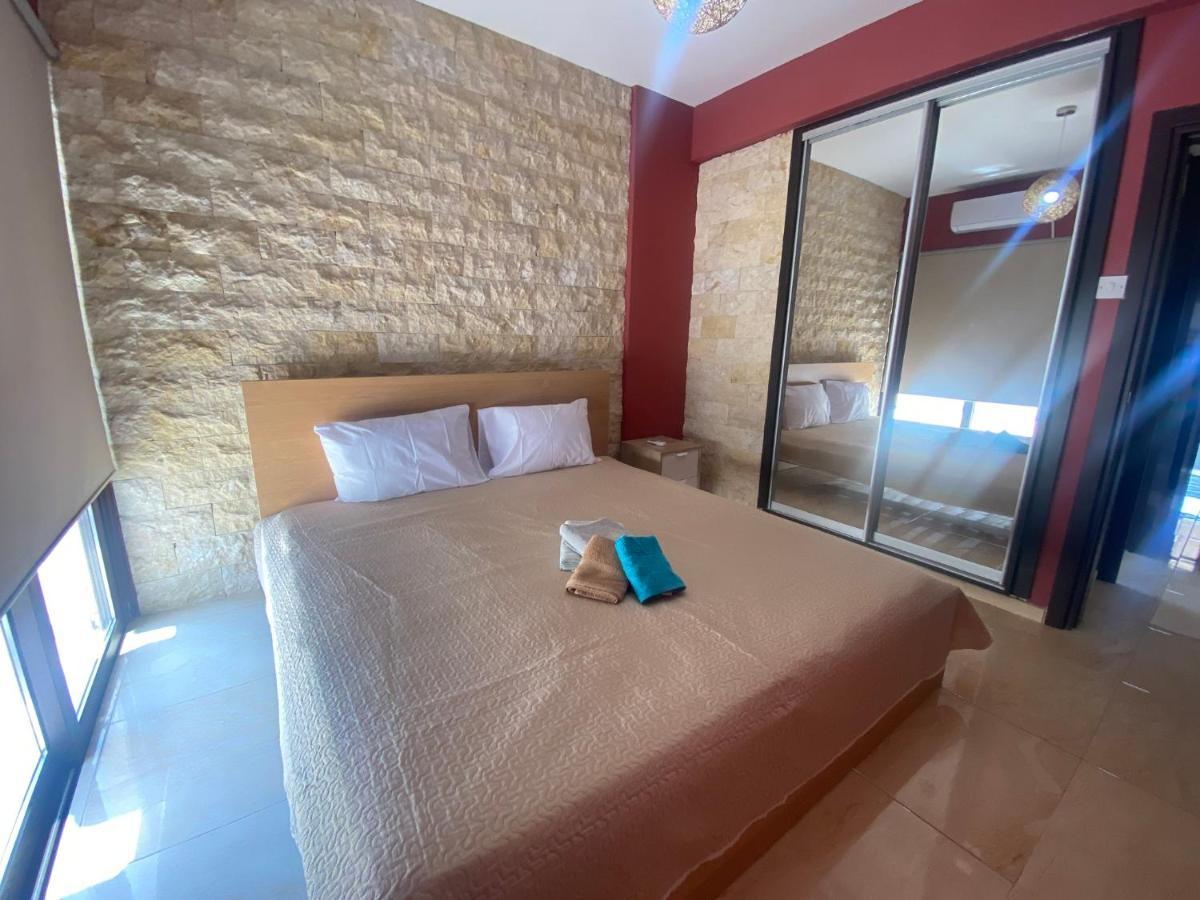 Philip Spacious Apartment Limassol Bagian luar foto